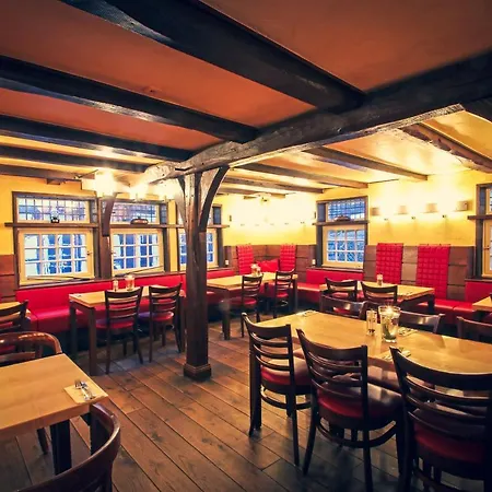 Zur Alten Krone هاتنغن