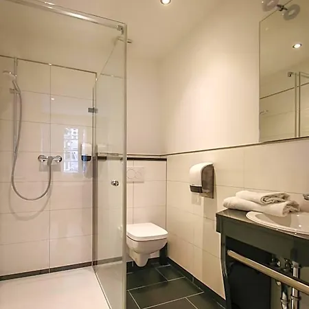 Hotel Zur Alten Krone 3*