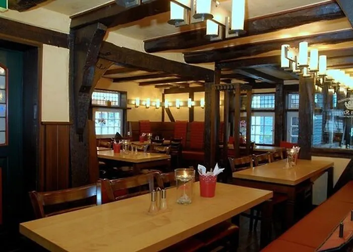 Hotel Zur Alten Krone 3*